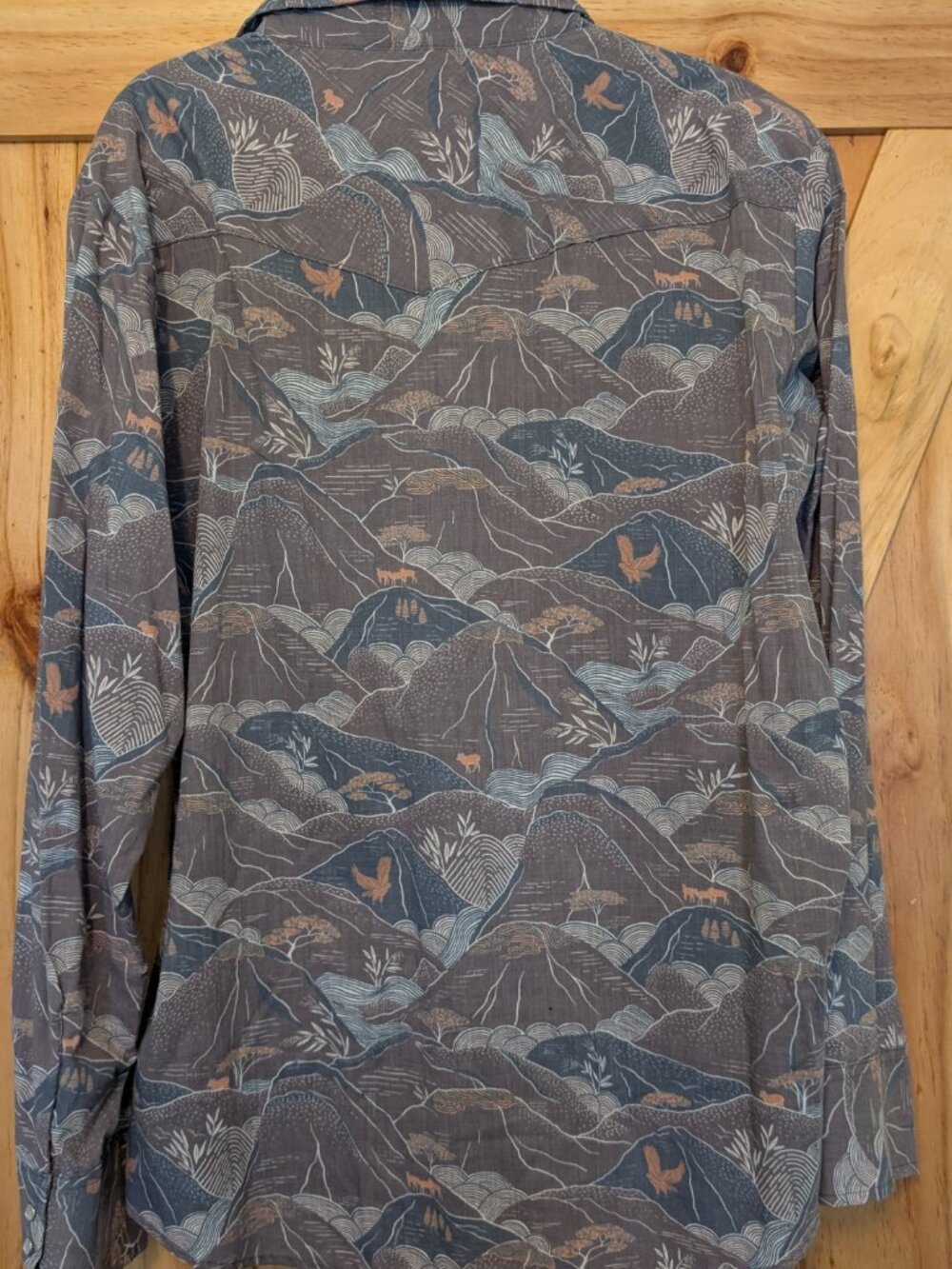 Western Aloha Floral Shirt Size XL - Picture 6 of 6